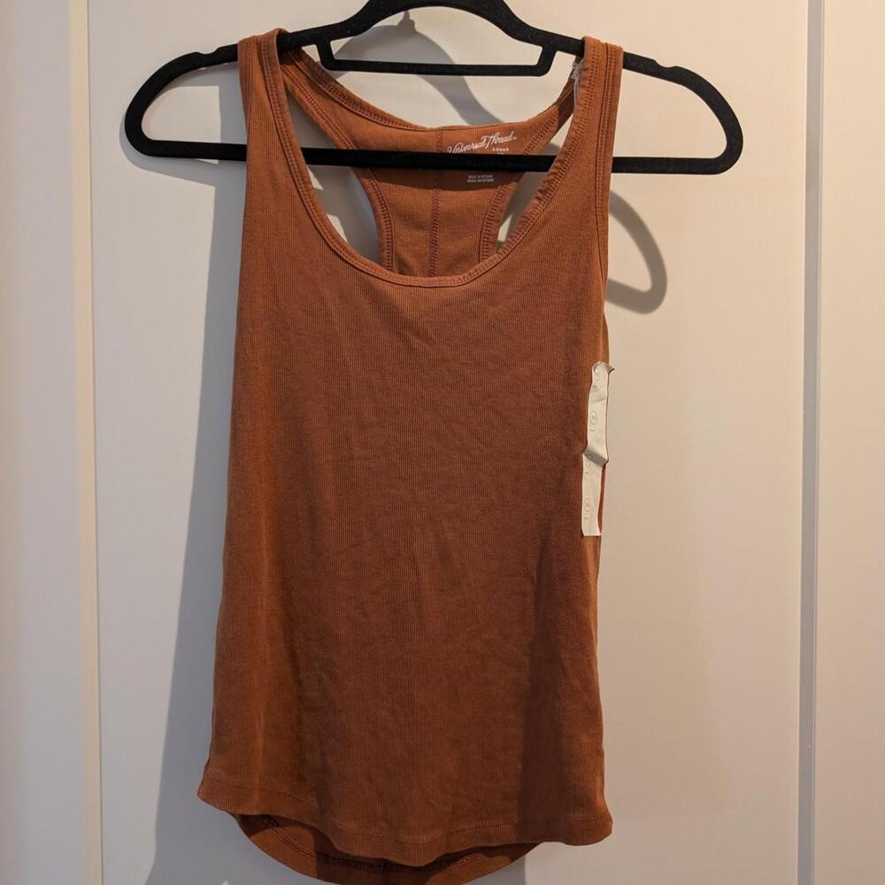 Universal Thread burnt orange tank top in XS #activewear #athletic